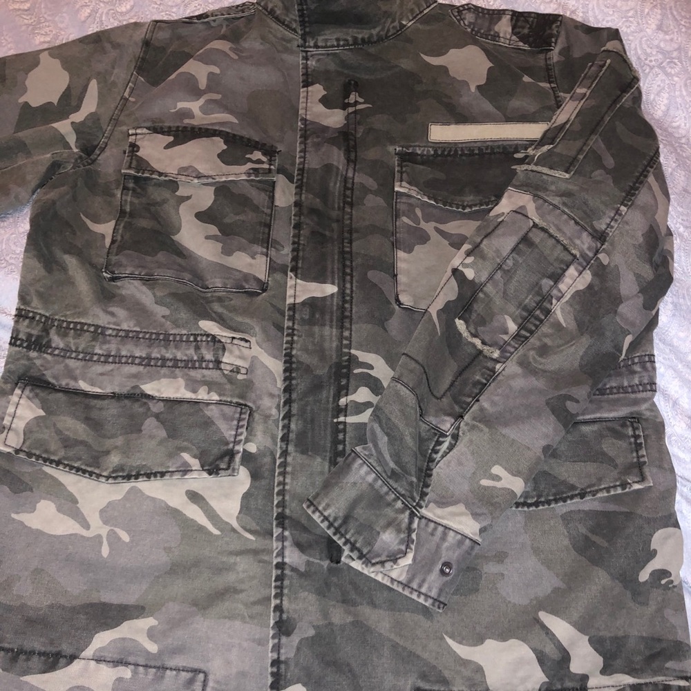 Zadig & Voltaire Mens Bernard Camo Jacket Size L - Picture 3 of 9